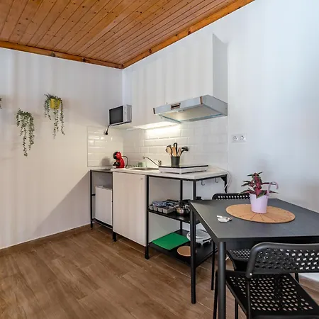 Wake Up With The Sea Breeze- House With Pool Ap1 Apartament *