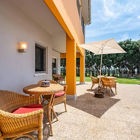 Wake Up With The Sea Breeze- House With Pool Ap1
