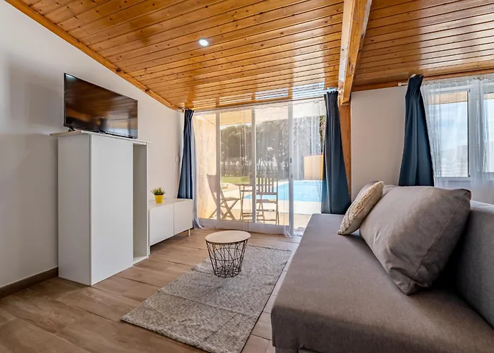 Wake Up With The Sea Breeze- House With Pool Ap1 * Lavra