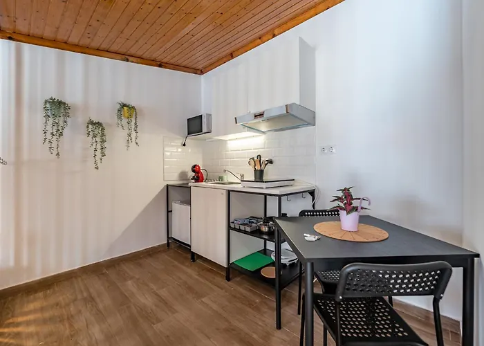 Wake Up With The Sea Breeze- House With Pool Ap1 Appartement *