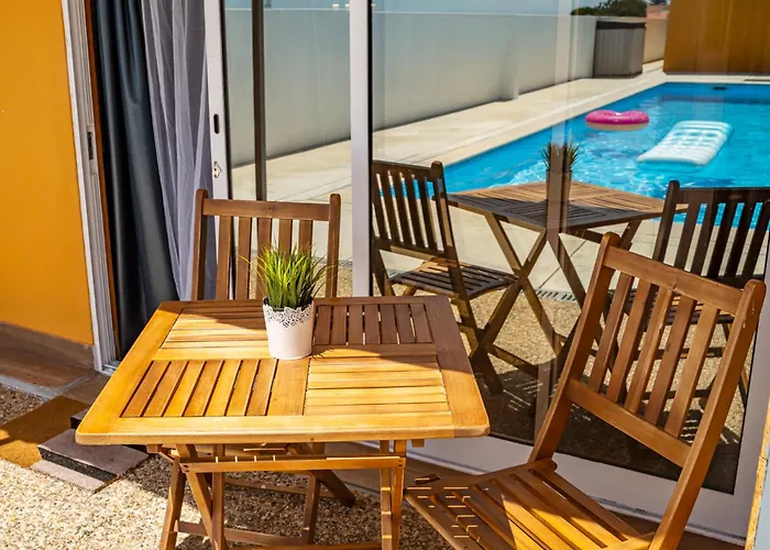 Wake Up With The Sea Breeze- House With Pool Ap1 *